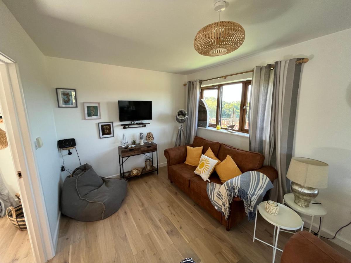 Oak Valley Lodges & Camping Pett Extérieur photo