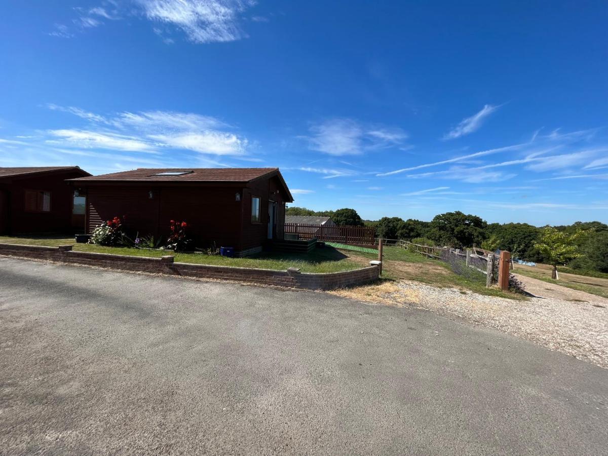 Oak Valley Lodges & Camping Pett Extérieur photo